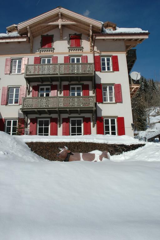 Historic Hotel Du Pillon Ле-Дьяблере Экстерьер фото